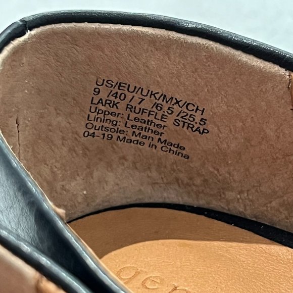 GENTLE SOULS BY KENNETH COLE "Lark" Black Ruffle Strap Sandal Flat - Size 9 - Picture 6 of 7